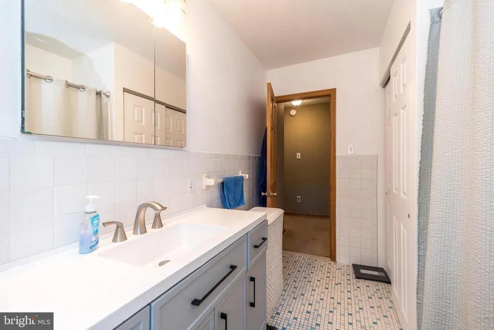 511 Upper Stump Rd, Chalfont, PA 18914