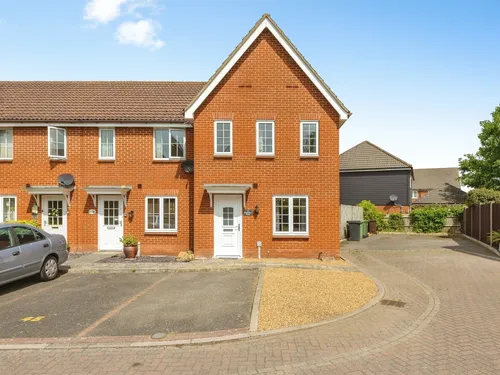 Kingfisher Road, Attleboroughphoto