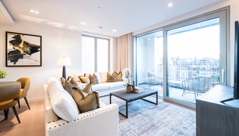 Luxury Two Bedroom Apartment To Let  Balcony  Concierge & Spa Facilities Image 1