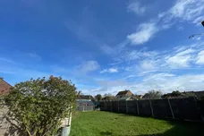 Thompson Avenue, HOLT