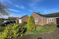 Thompson Avenue, HOLT