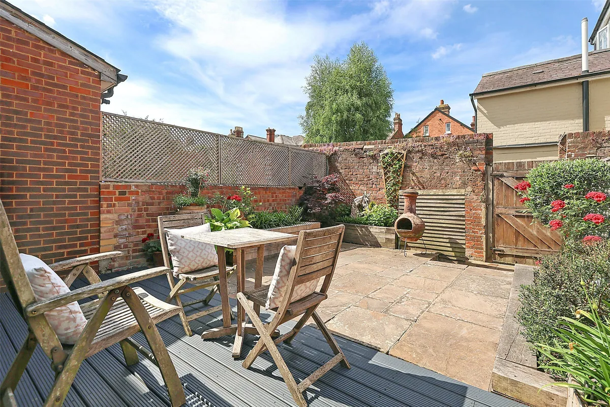 Jubilee Terrace, Dorking, Surrey, RH4