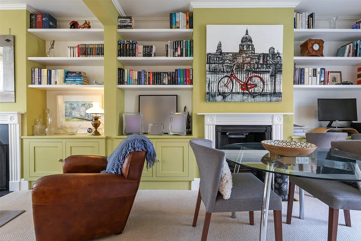 Jubilee Terrace, Dorking, Surrey, RH4