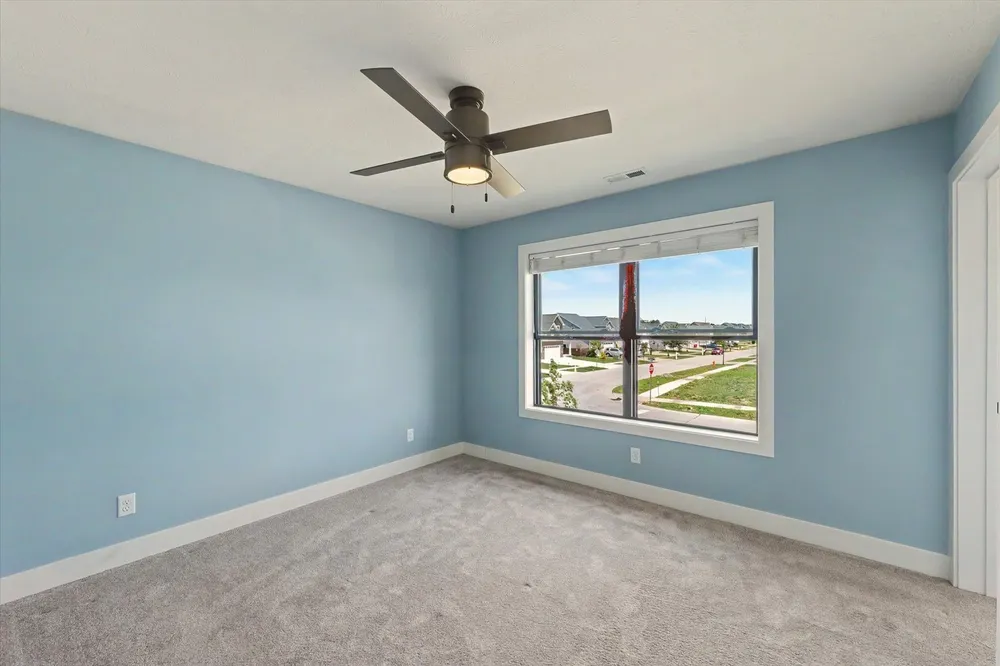 301 Sutton St, Savoy, IL 61874