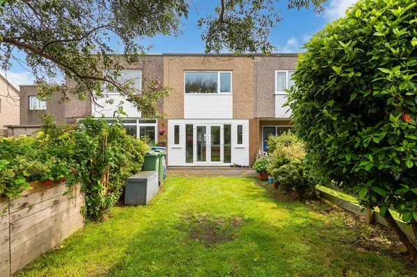Bro Gwylwyr, Nefyn, Gwynedd, LL53