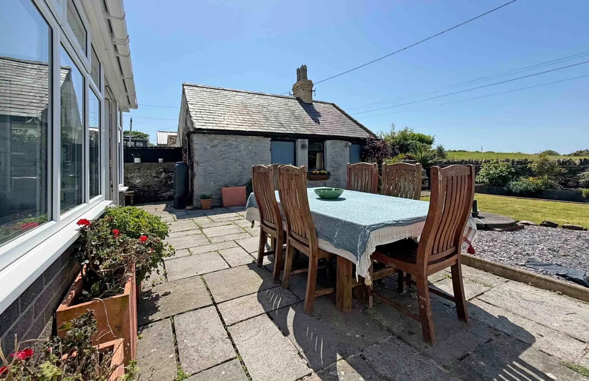 Bull Bay, Amlwch, Isle of Anglesey, LL68