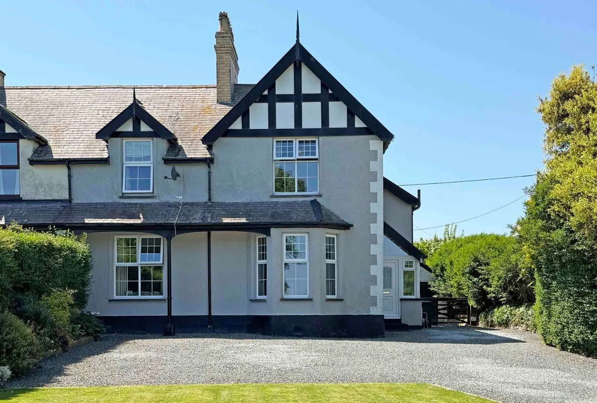 Bull Bay, Amlwch, Isle of Anglesey, LL68