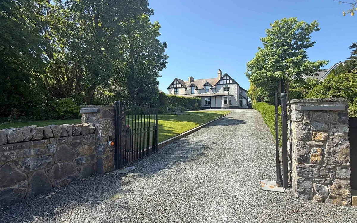 Bull Bay, Amlwch, Isle of Anglesey, LL68