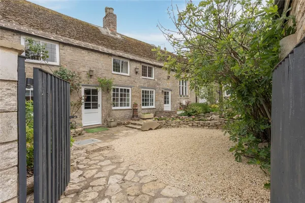 North Street, Oundle, PE8 photo 21