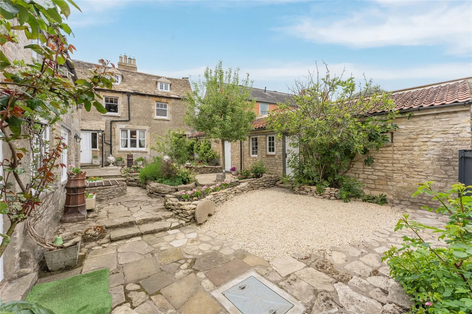 North Street, Oundle, PE8 photo 24