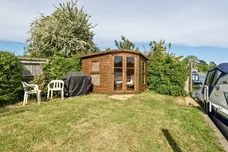 Riverside, Bourne End, SL8 photo 9