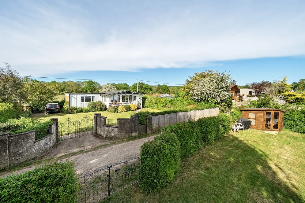 Riverside, Bourne End, SL8 photo 14