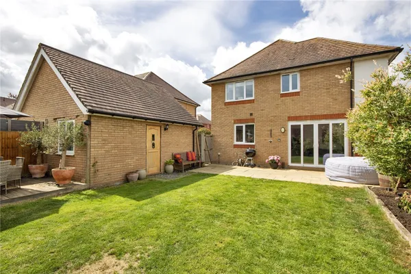 Archer Road, Marden, TN12 photo 6