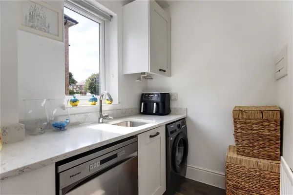 Archer Road, Marden, TN12 photo 9
