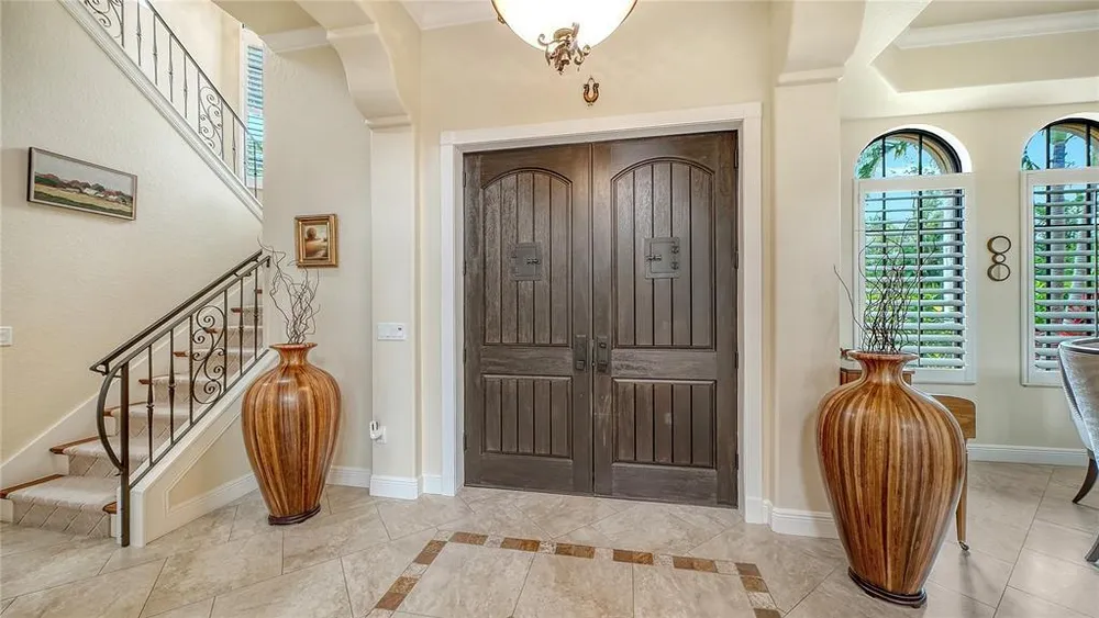 1630 Assisi Dr, Sarasota, FL 34231