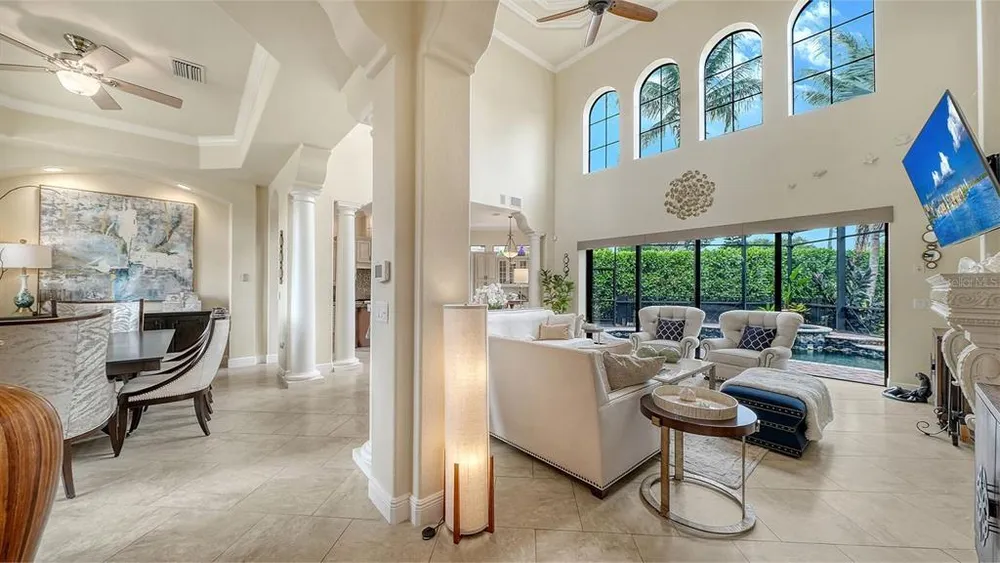 1630 Assisi Dr, Sarasota, FL 34231