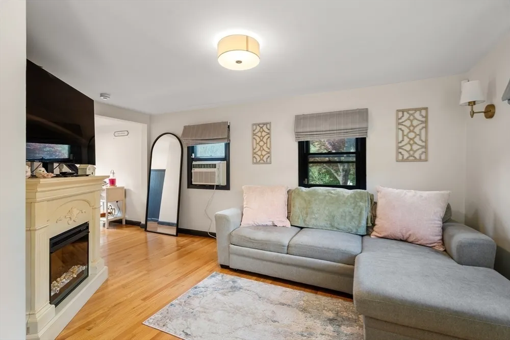84 Windsor Ave, Swampscott, MA 01907