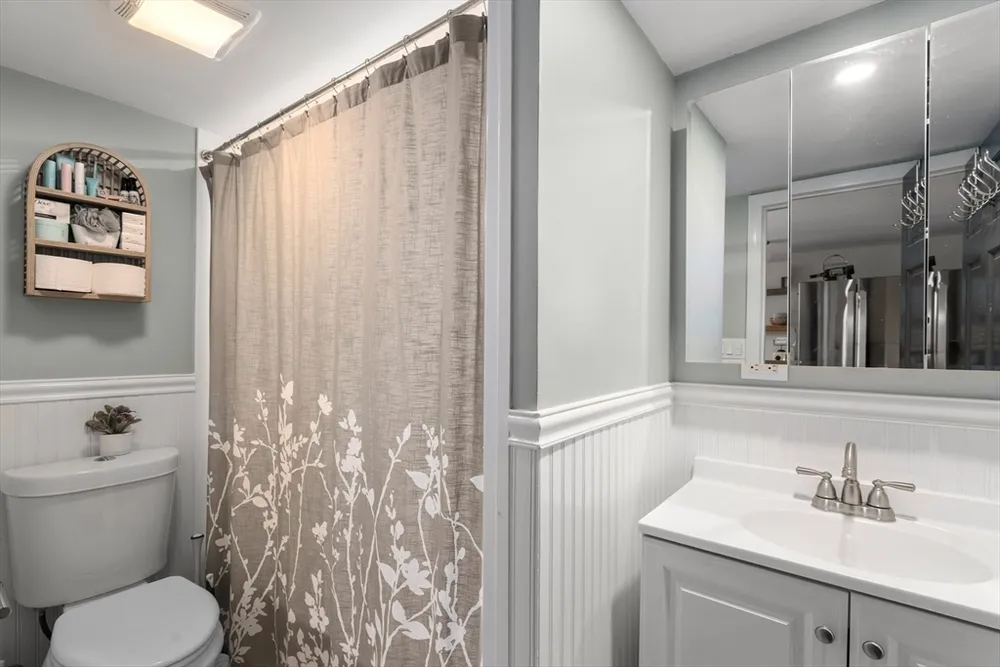84 Windsor Ave, Swampscott, MA 01907