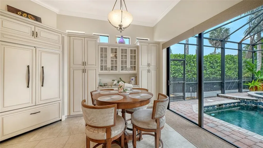 1630 Assisi Dr, Sarasota, FL 34231