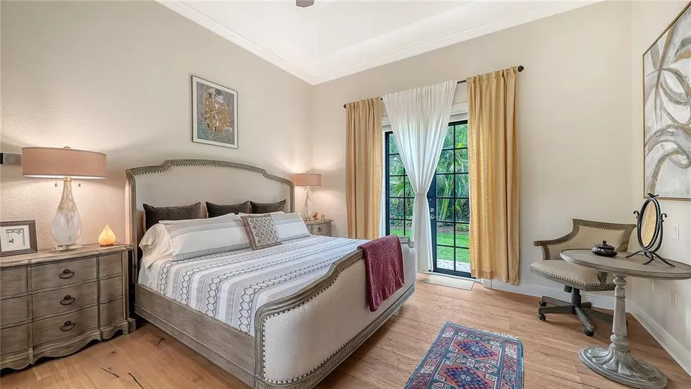 1630 Assisi Dr, Sarasota, FL 34231