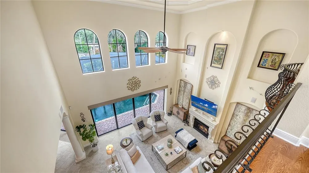 1630 Assisi Dr, Sarasota, FL 34231