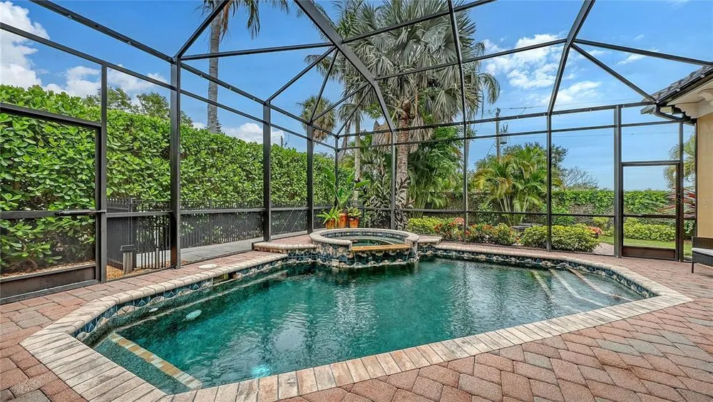 1630 Assisi Dr, Sarasota, FL 34231