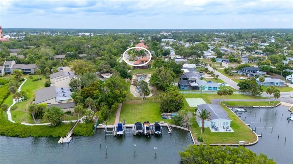1630 Assisi Dr, Sarasota, FL 34231