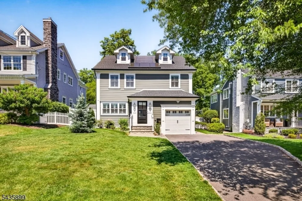 905 Harding St, Westfield, NJ 07090