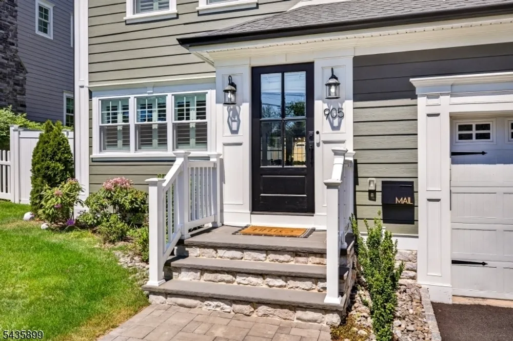 905 Harding St, Westfield, NJ 07090