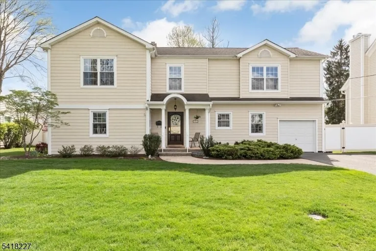 29 Mohawk Trail, Westfield, NJ 07090