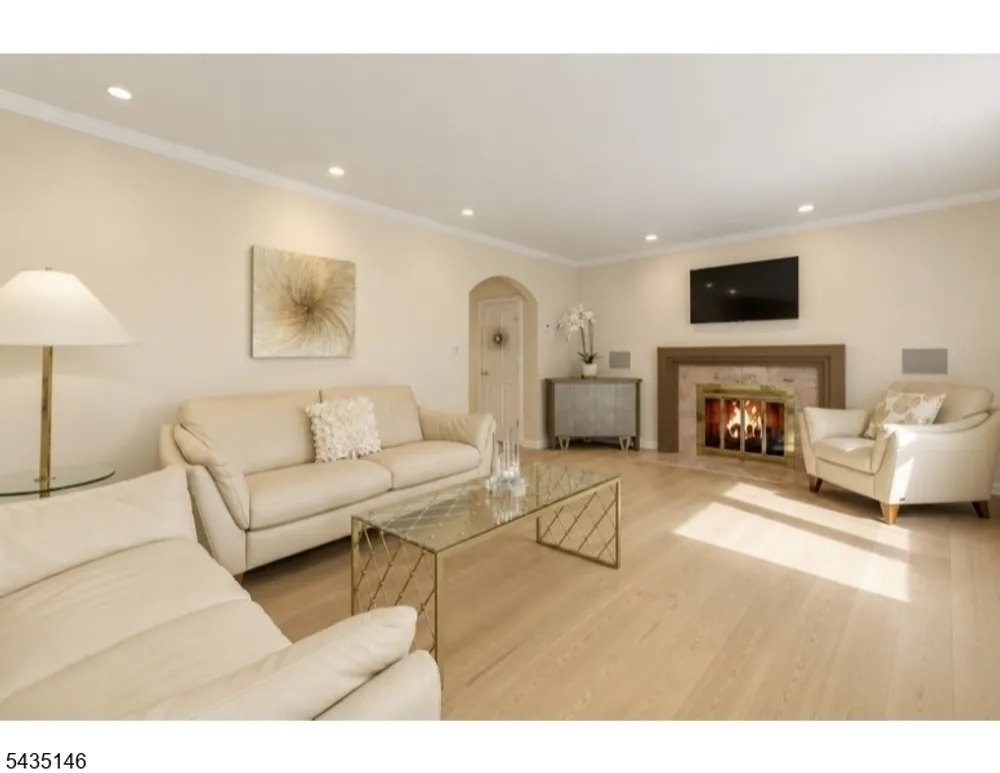 29 Mohawk Trail, Westfield, NJ 07090