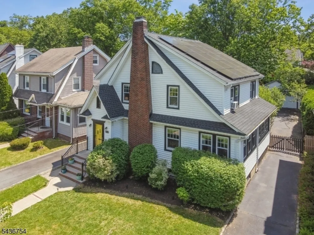 32 Rutgers St, Maplewood, NJ 07040