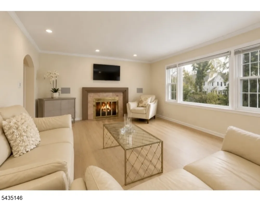 29 Mohawk Trail, Westfield, NJ 07090