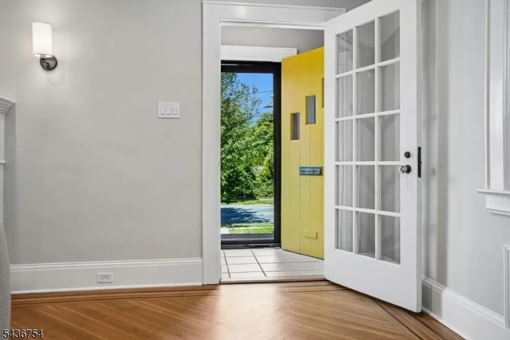 32 Rutgers St, Maplewood, NJ 07040