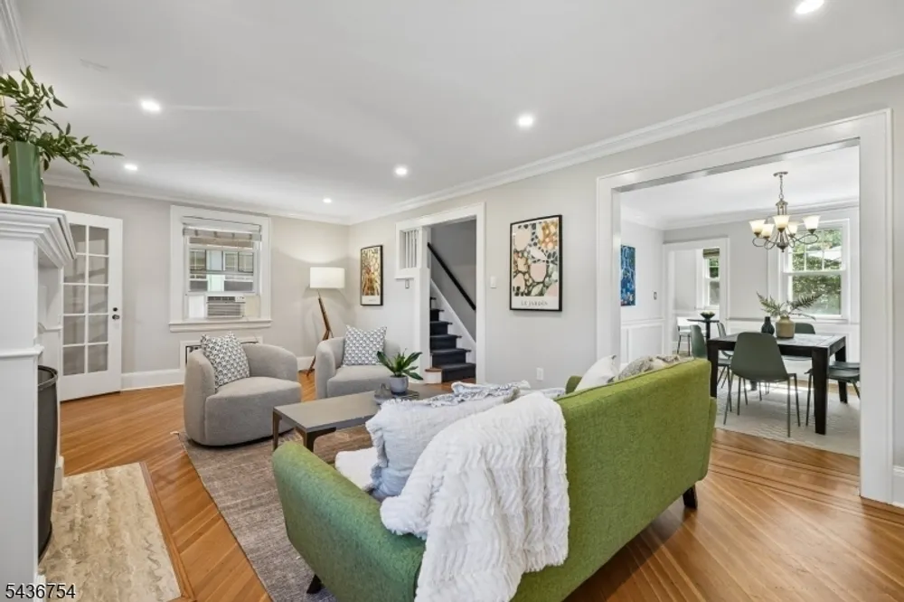 32 Rutgers St, Maplewood, NJ 07040