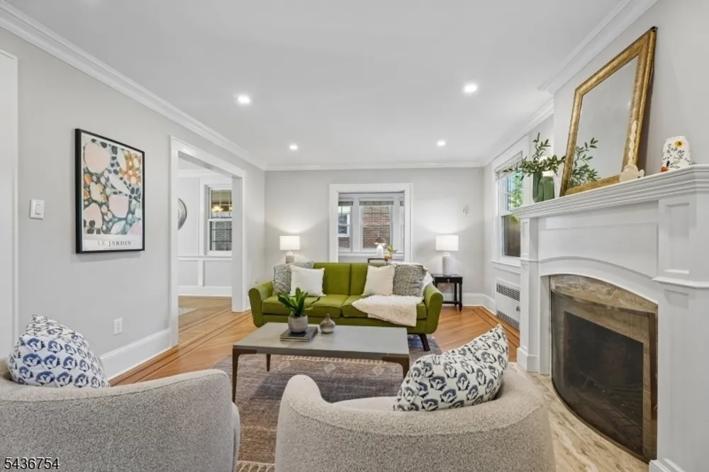 32 Rutgers St, Maplewood, NJ 07040
