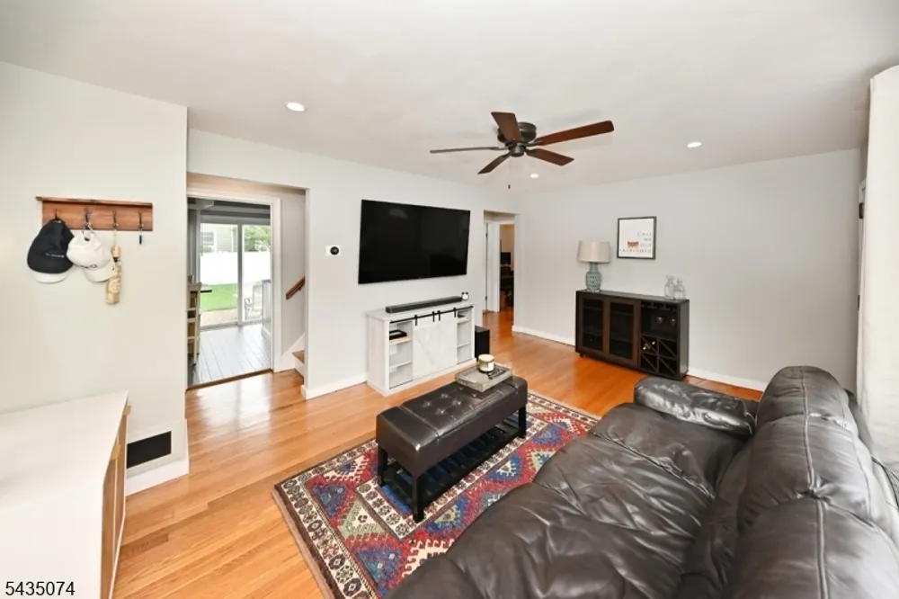 575 Allwood Rd, Clifton, NJ 07012