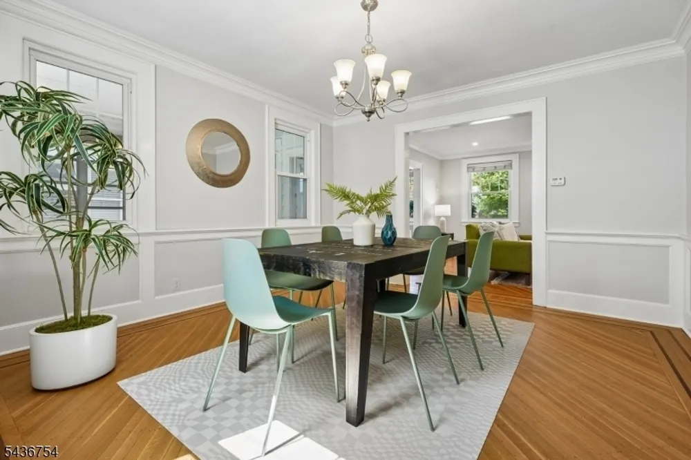 32 Rutgers St, Maplewood, NJ 07040
