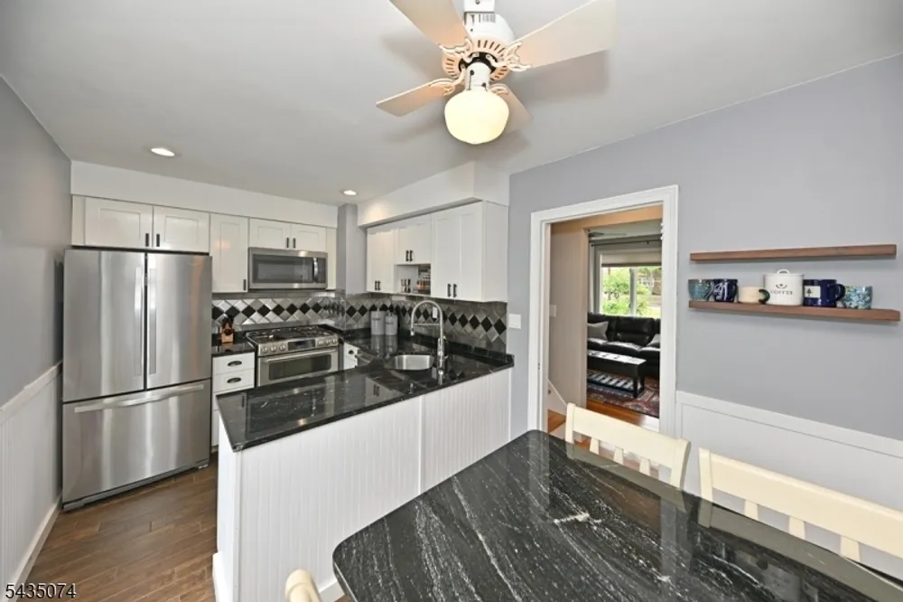 575 Allwood Rd, Clifton, NJ 07012