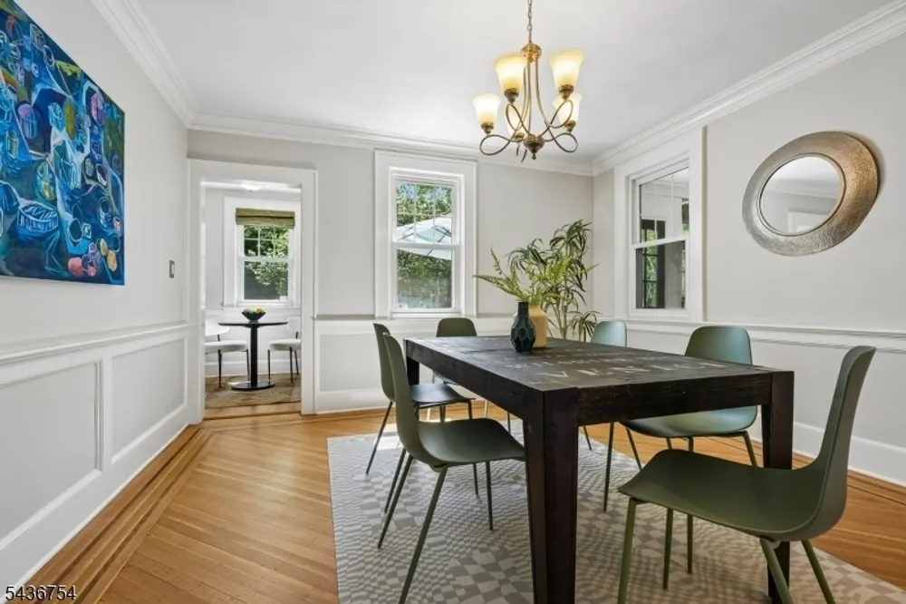 32 Rutgers St, Maplewood, NJ 07040