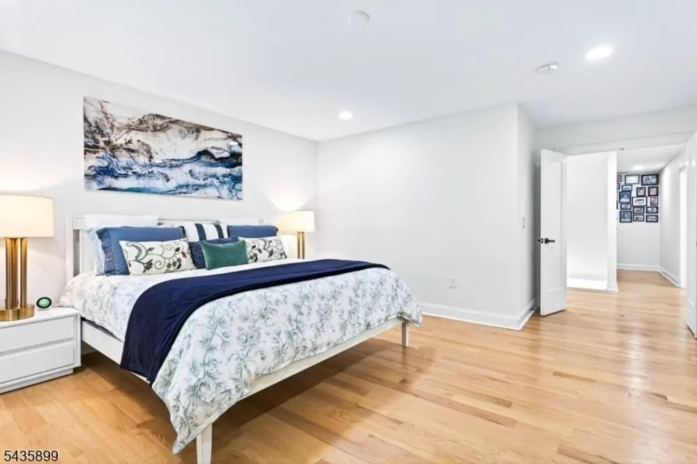 905 Harding St, Westfield, NJ 07090