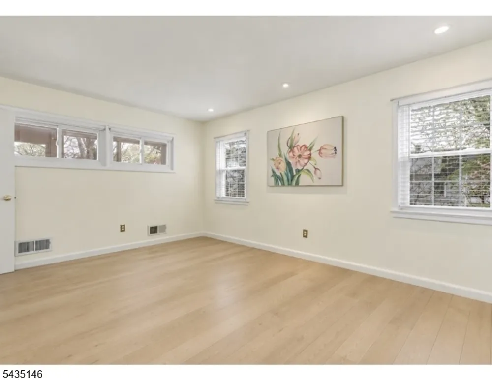 29 Mohawk Trail, Westfield, NJ 07090