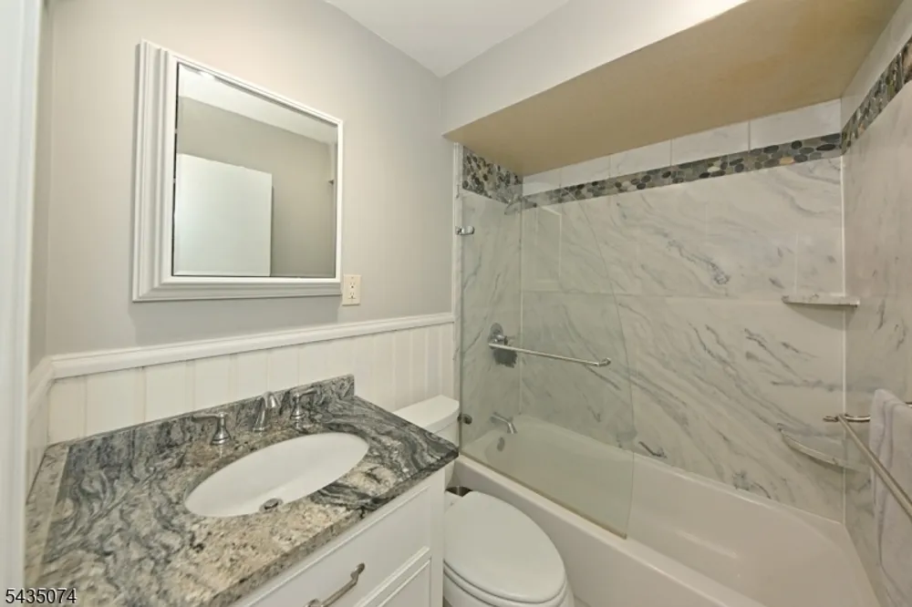 575 Allwood Rd, Clifton, NJ 07012