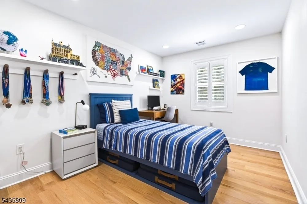 905 Harding St, Westfield, NJ 07090