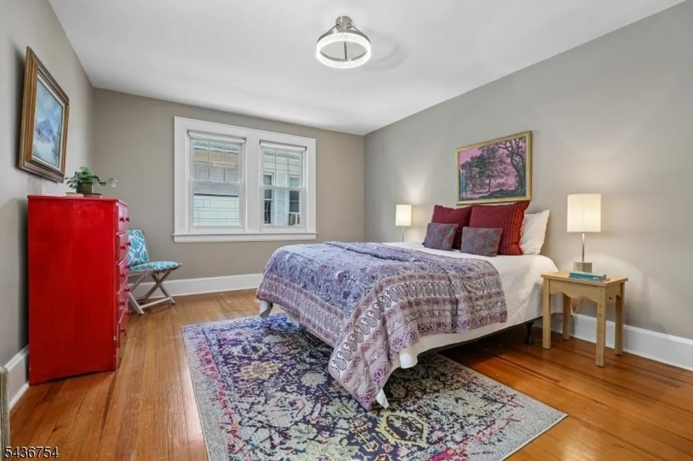 32 Rutgers St, Maplewood, NJ 07040