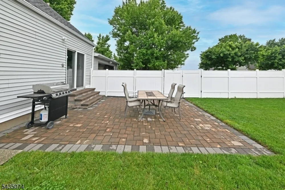 575 Allwood Rd, Clifton, NJ 07012