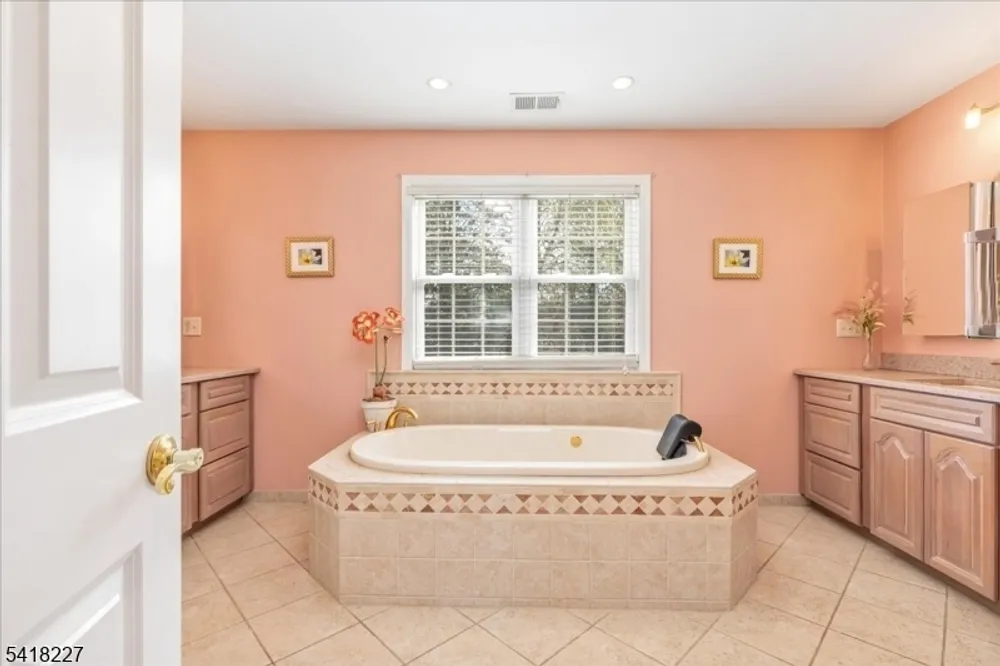 29 Mohawk Trail, Westfield, NJ 07090