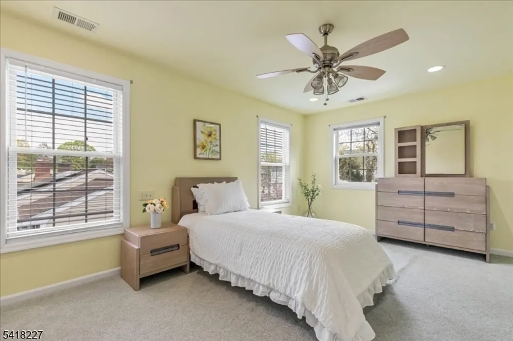 29 Mohawk Trail, Westfield, NJ 07090