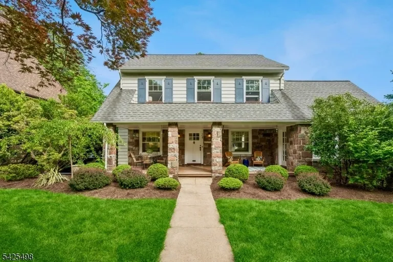 24 Mayhew Dr, South Orange, NJ 07079