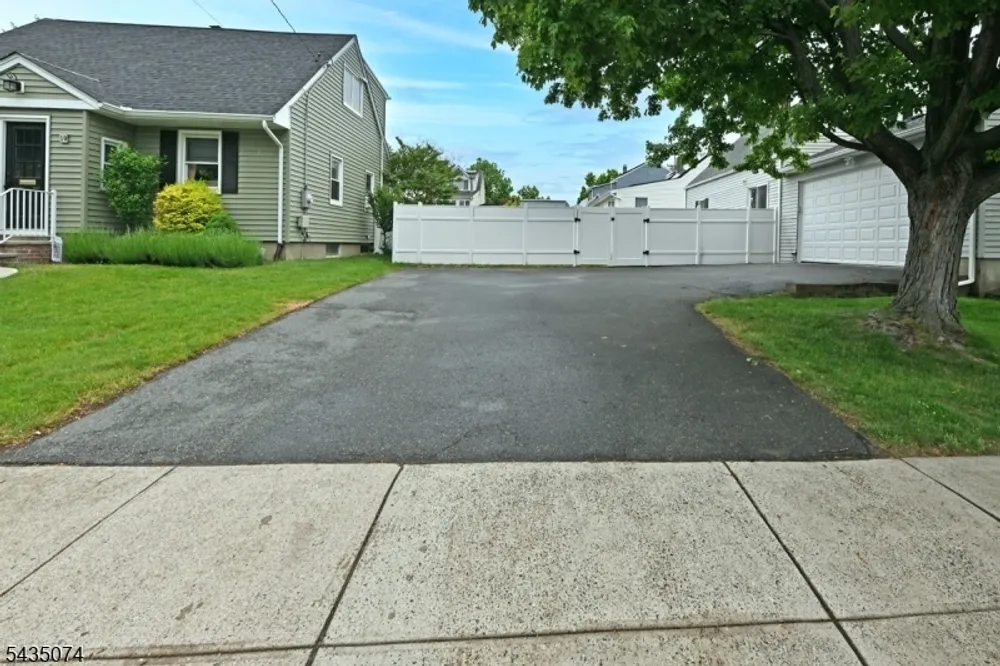 575 Allwood Rd, Clifton, NJ 07012